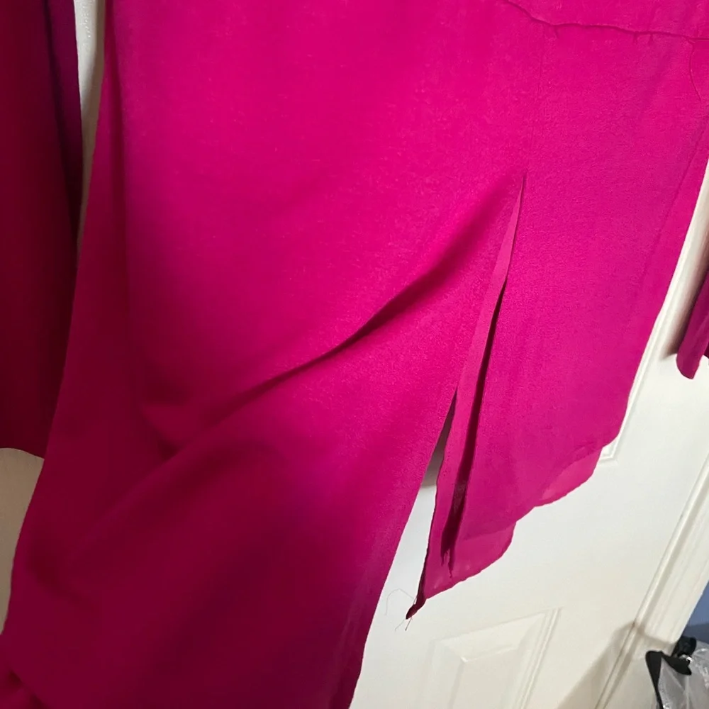 The Limited Fuchsia Hi-Lo Hem Top - Picture 5 of 7